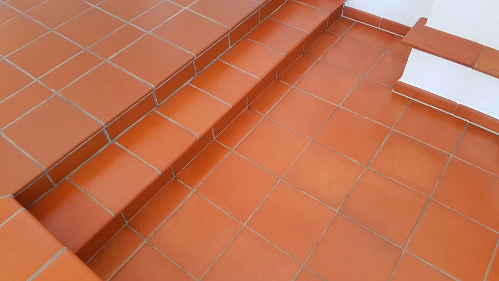 Terracotta Stufen